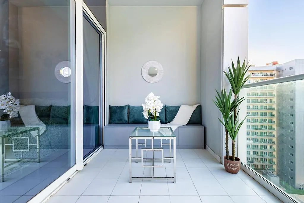 Elegant 2 Bedroom In Business Bay With Burj View Dubai United Arab Emirates