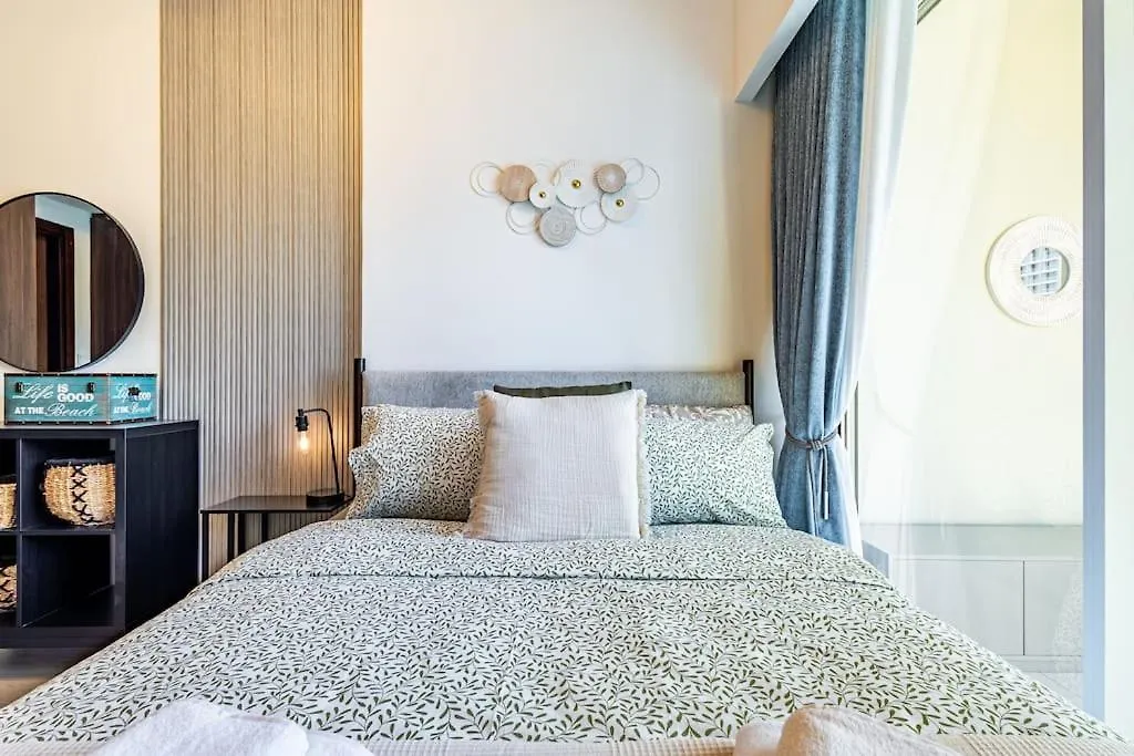 Elegant 2 Bedroom In Business Bay With Burj View Dubai Apartment