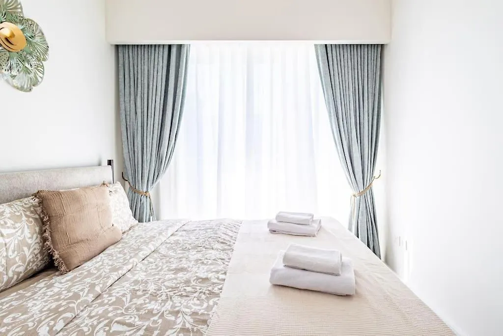 Elegant 2 Bedroom In Business Bay With Burj View Dubai Apartment