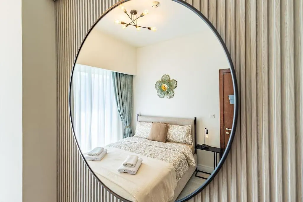 Elegant 2 Bedroom In Business Bay With Burj View Dubai Apartment