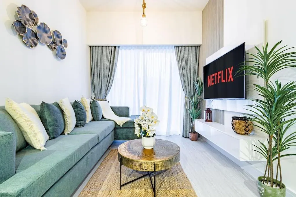 Elegant 2 Bedroom In Business Bay With Burj View Dubai